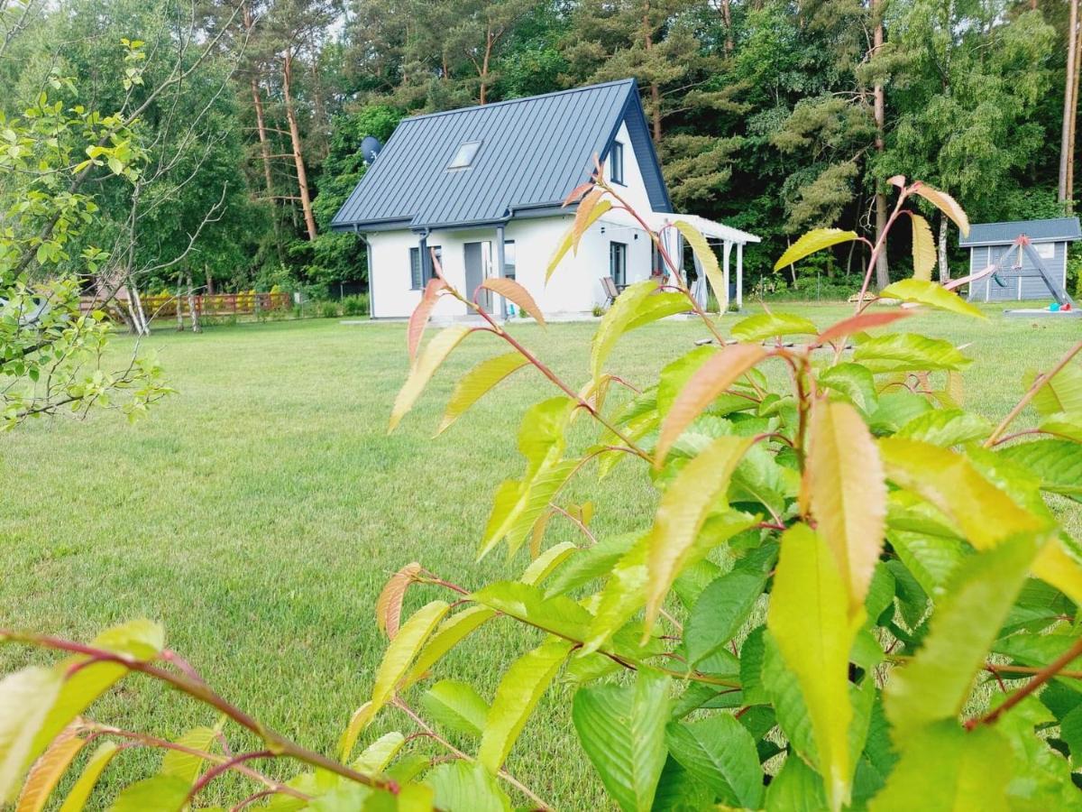 Villa Jeszcze Bardziej Dziki Sad Slajszewo Esterno foto